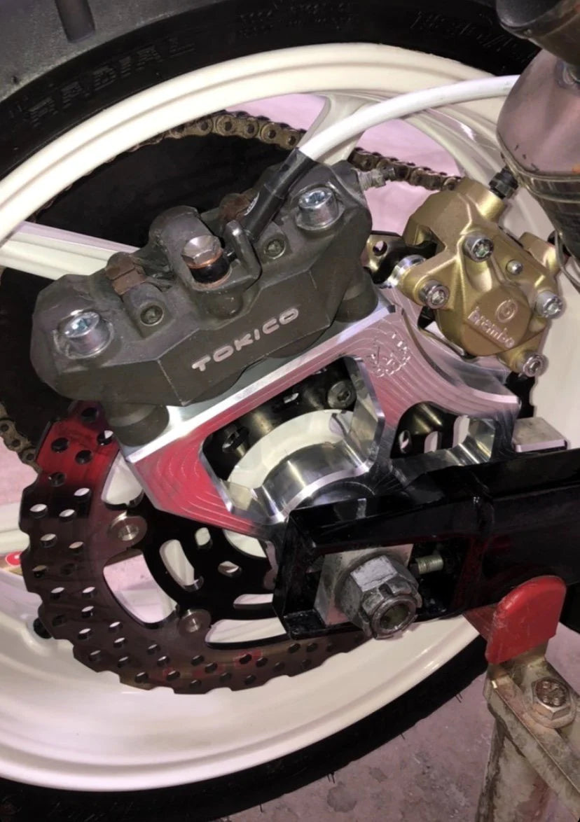 Kevtek 03-04 ZX6 Conversion Caliper Bracket - 05+wheel on 03-04 Swingarm
