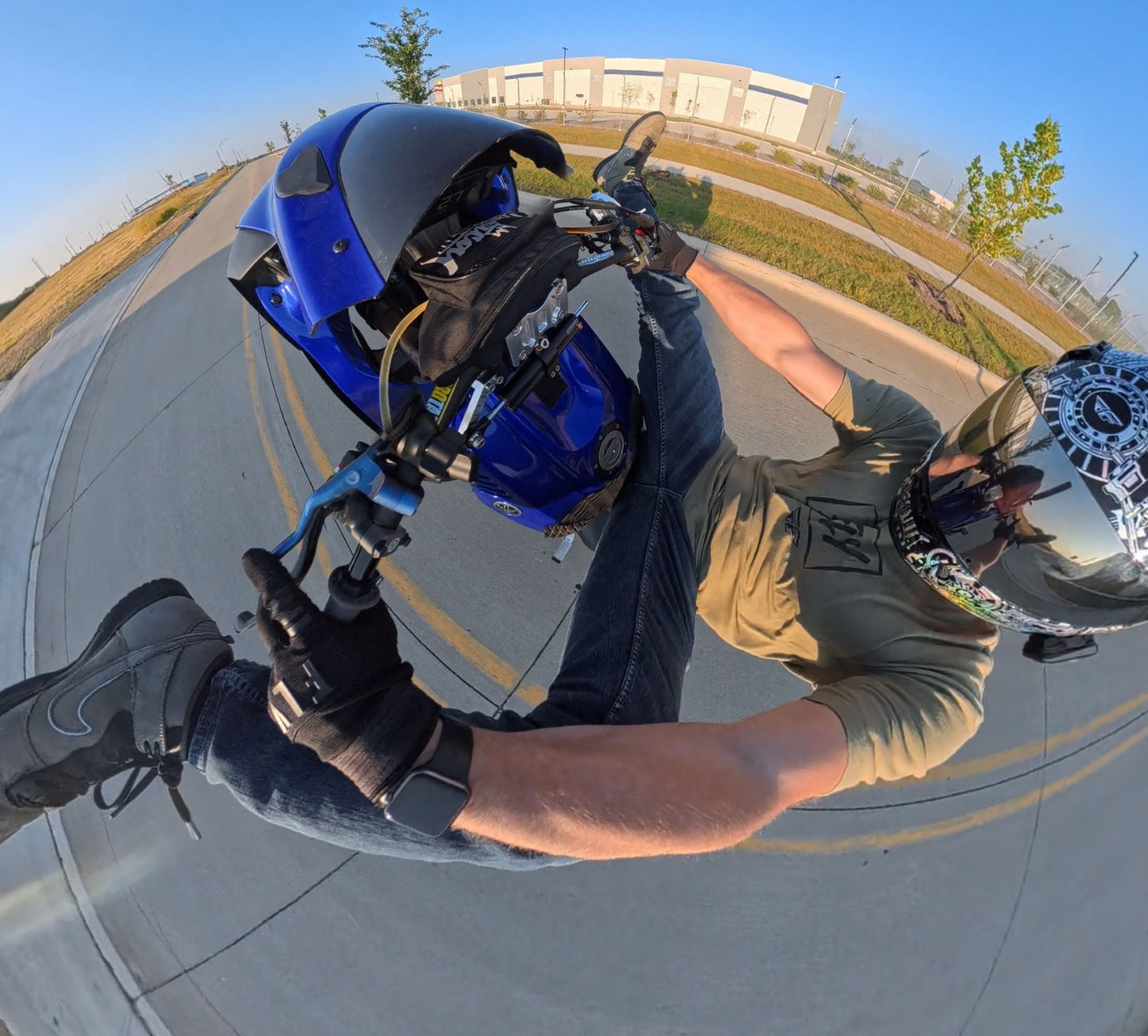 Outlaw Yamaha R7 Tank Kicker - Bolt On