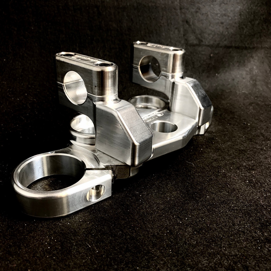 Cock's Triple Clamp - Kawasaki