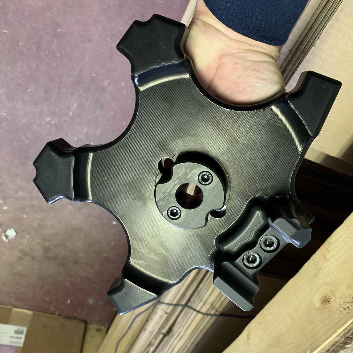 Cock's Dyna Triple Caliper Bracket