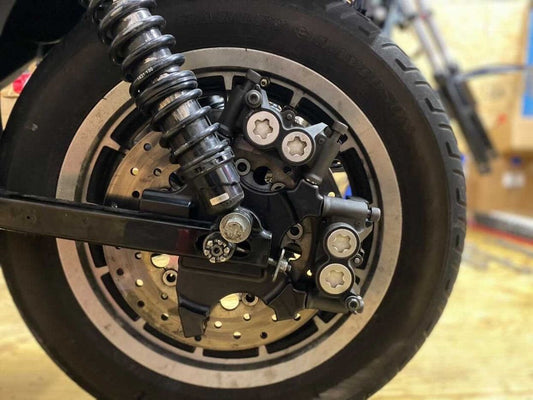 2004+ Sportster Bracket - Cock's