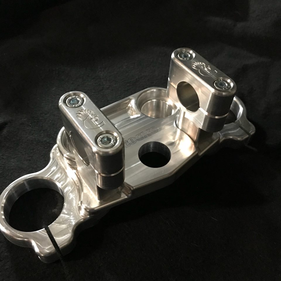 Cock's Triple Clamp - Yamaha