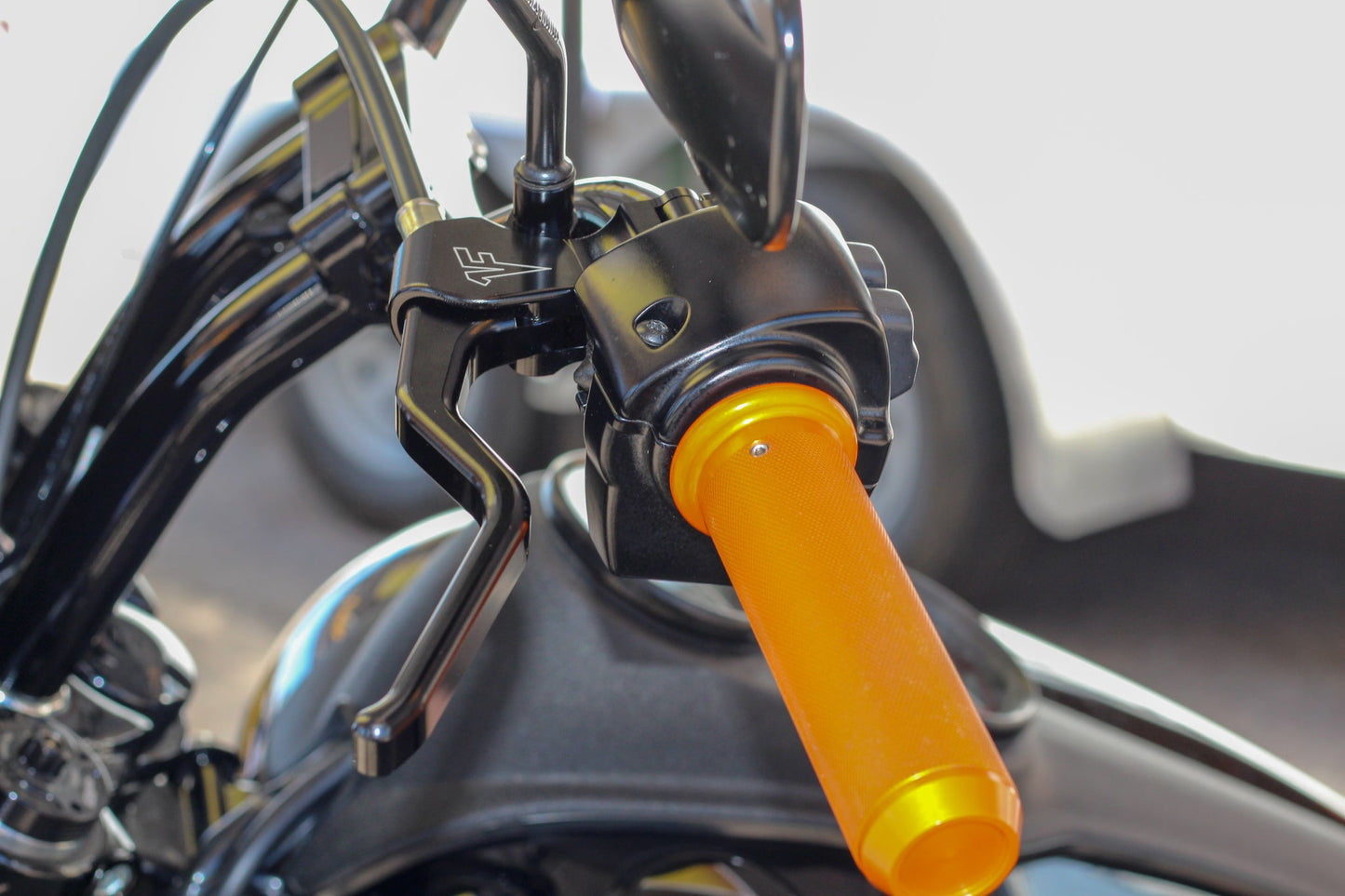 1Fngr Harley Davidson "HD-PERCH"