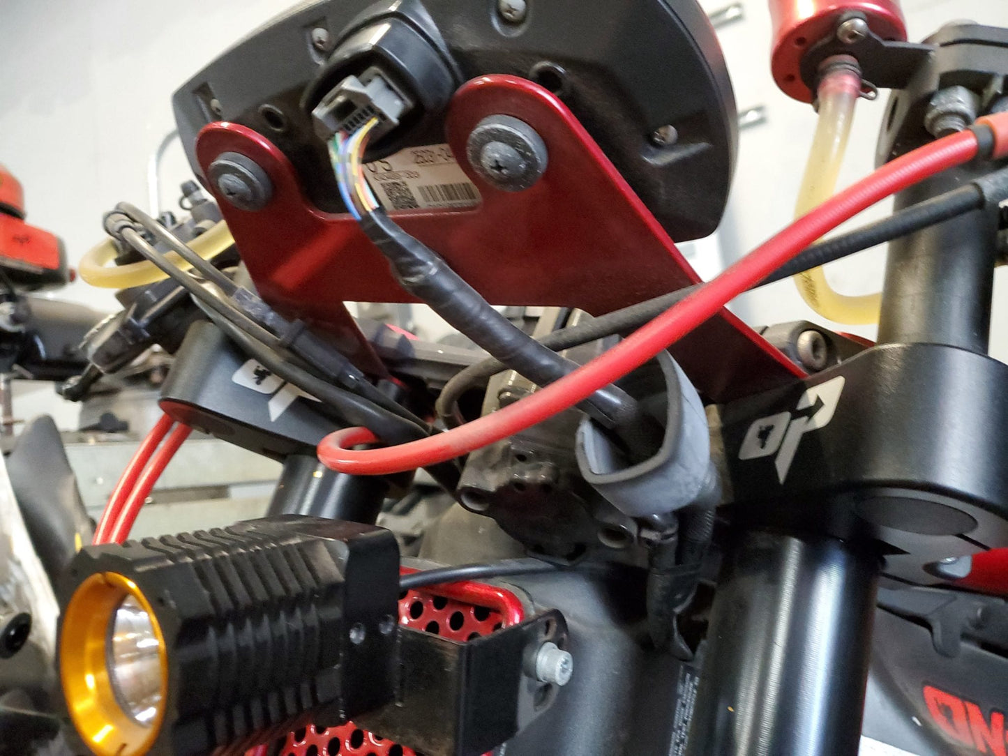 13-18 Kawasaki ZX6 GAUGE BRACKET