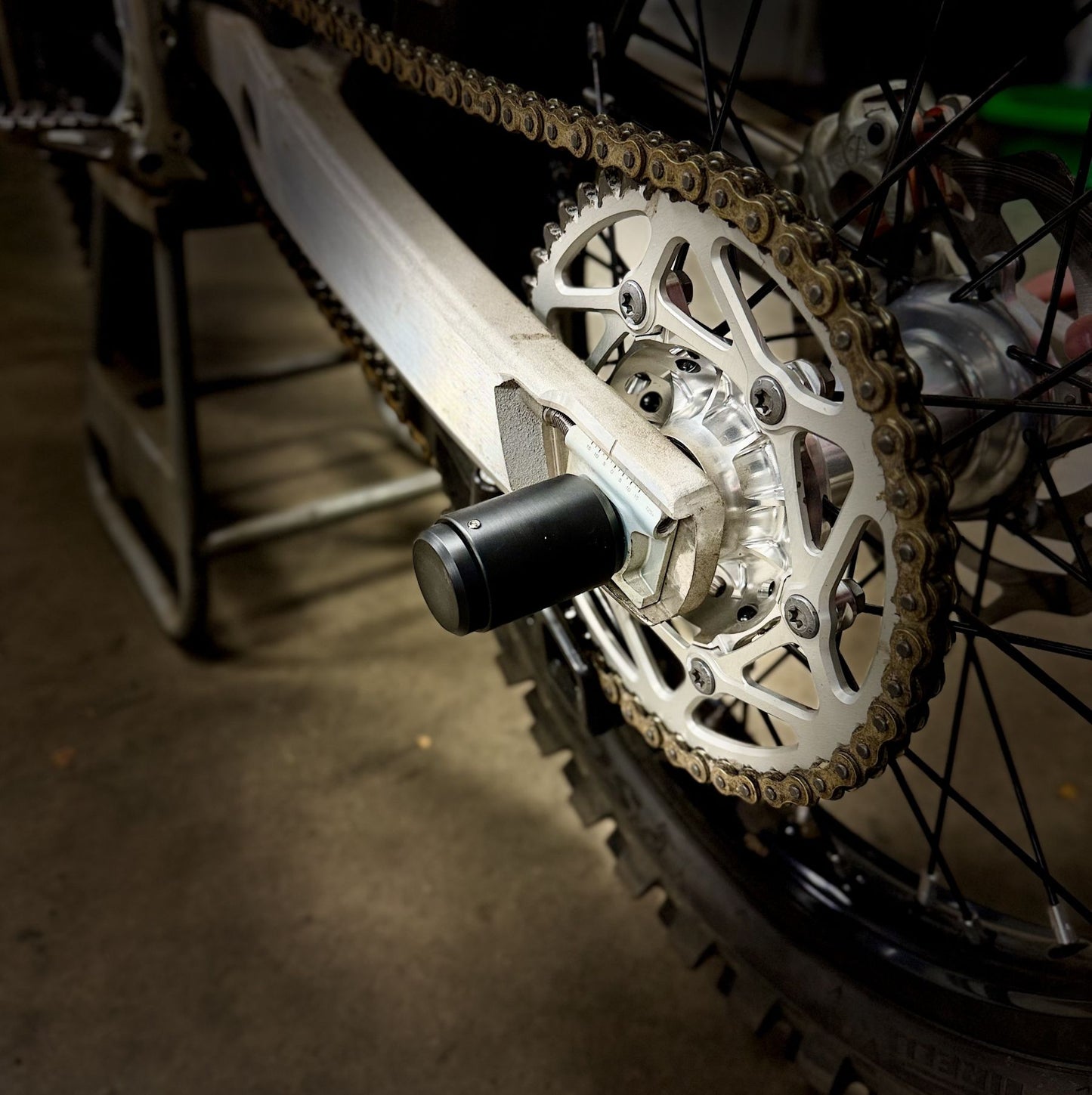 StuntPucks Stark Varg Axle Pegs