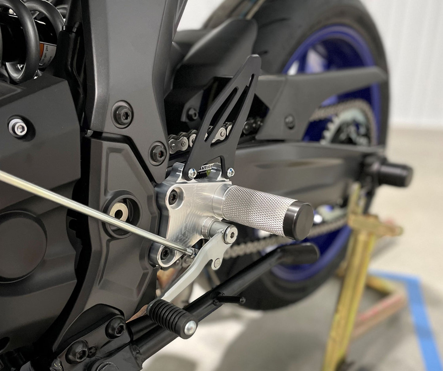 Outlaw Billet Rearsets for Yamaha R7