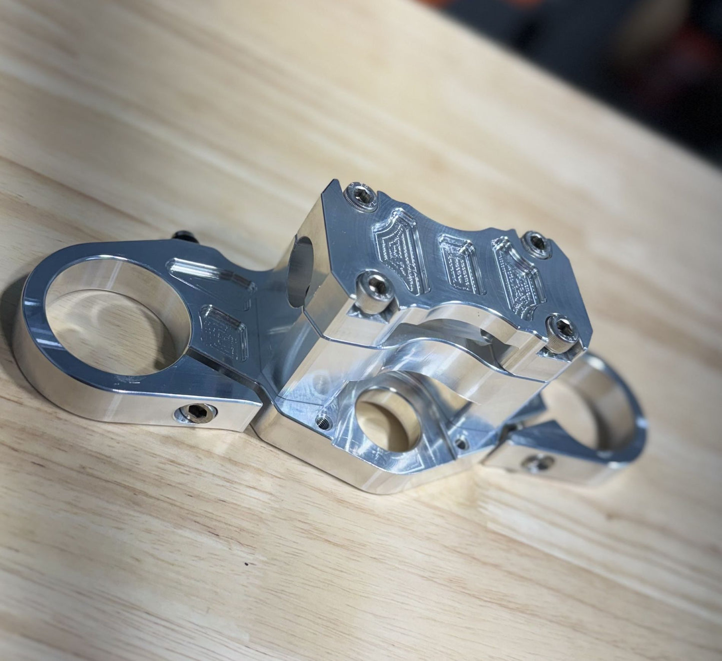 Outlaw R9 Triple Clamp