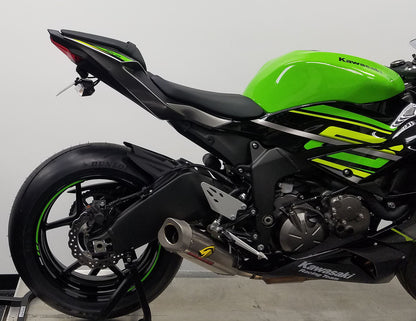 Graves 09-26 ZX-6R Cat-Back Slip-on Carbon Exhaust